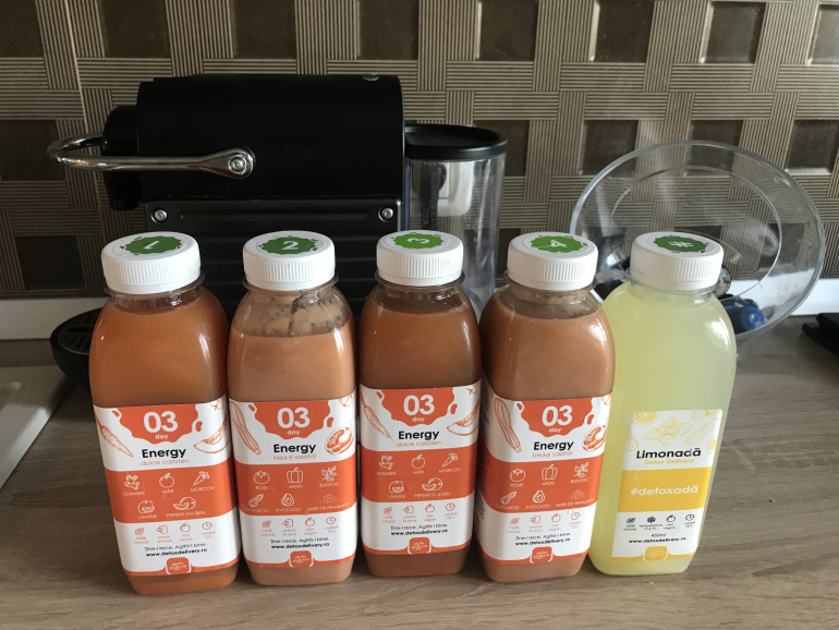 Despre Detox, avec amour